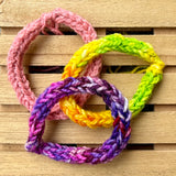 Gebreid Armbandje - Knitted Bracelet