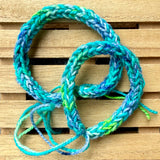 Gebreid Armbandje - Knitted Bracelet