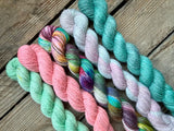 “Lucky Snow Sheep 2026-04” Mini Skein Set