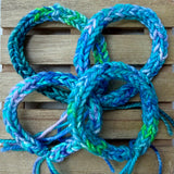 Gebreid Armbandje - Knitted Bracelet